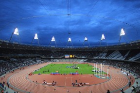 LDSports乐动-红魔拥趸德约科维奇七赛季封神，曼联球迷沸腾致敬！